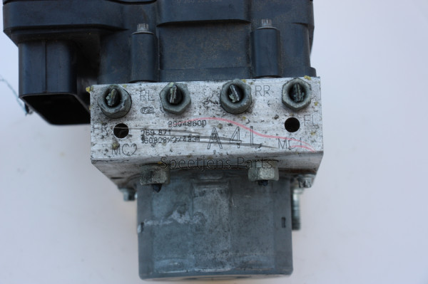 Corsa E ABS pomp A4L 95518041 - 95522565 - 95518042 - 39048600